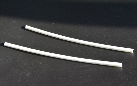 Résistance élevée au corona Tubes en fibre de verre personnalisables avec résistance aux abrasifs
