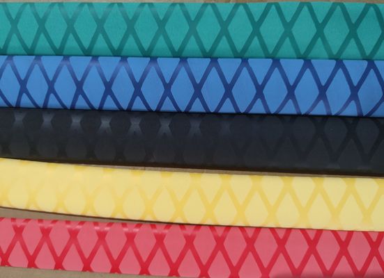 30 mm de haute flexibilité de couleur à l'épreuve des glissades du ruban d'adhérence antidérapant à la chaleur rétrécissant du tube de manche pour la raquette de badminton